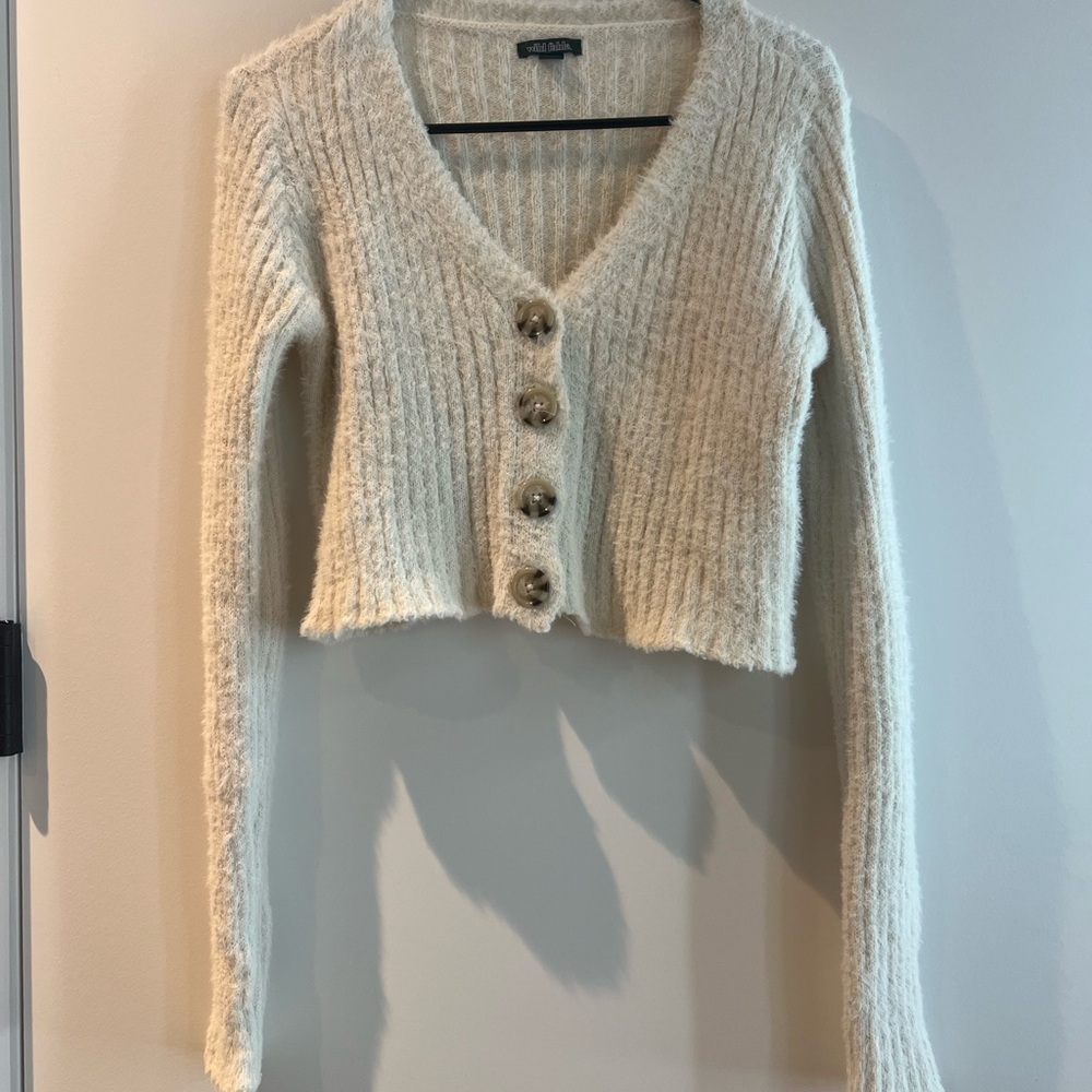 Cropped fuzzy sweater